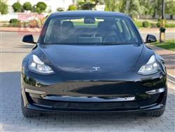 تسلا موديل 3